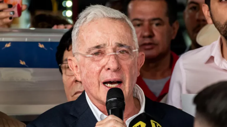 Uribe1