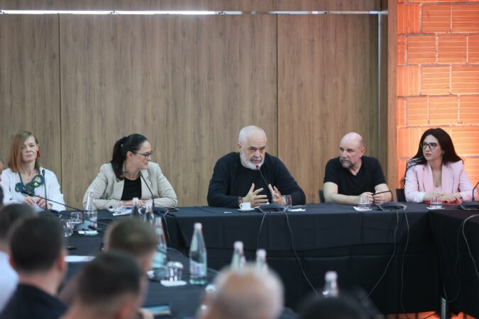 Fdc8e085 2ab6 45bf Bdd6 C5d16d9c419f