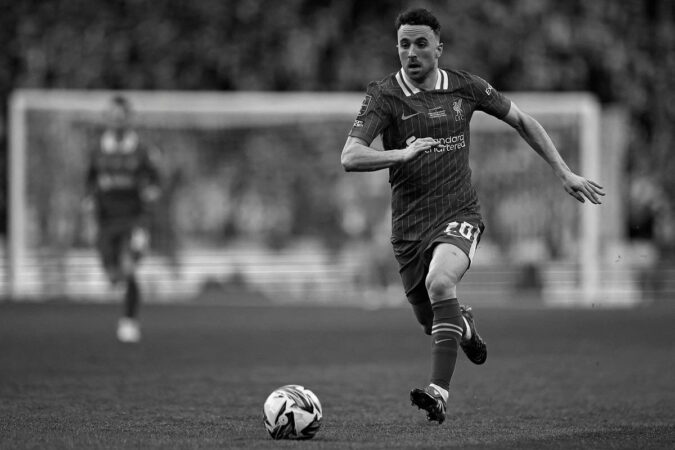 Files Fbl Por Eng Pr Liverpool Jota Spain Crash 120157 Photoaidcom Greyscale 5386933 20250703214315