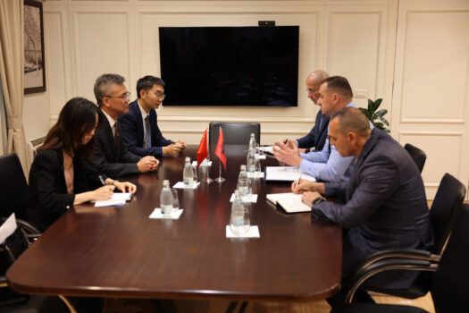 0d3c0f69 445a 4bc1 9546 B52bf503bb96