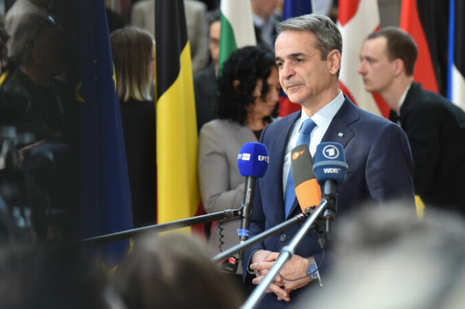 Kyriakos Mitsotakis Primo Ministro Grecia 696x463