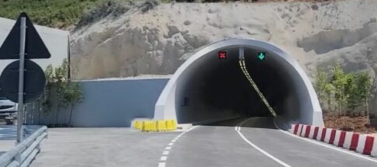 Tuneli I Llogarase11