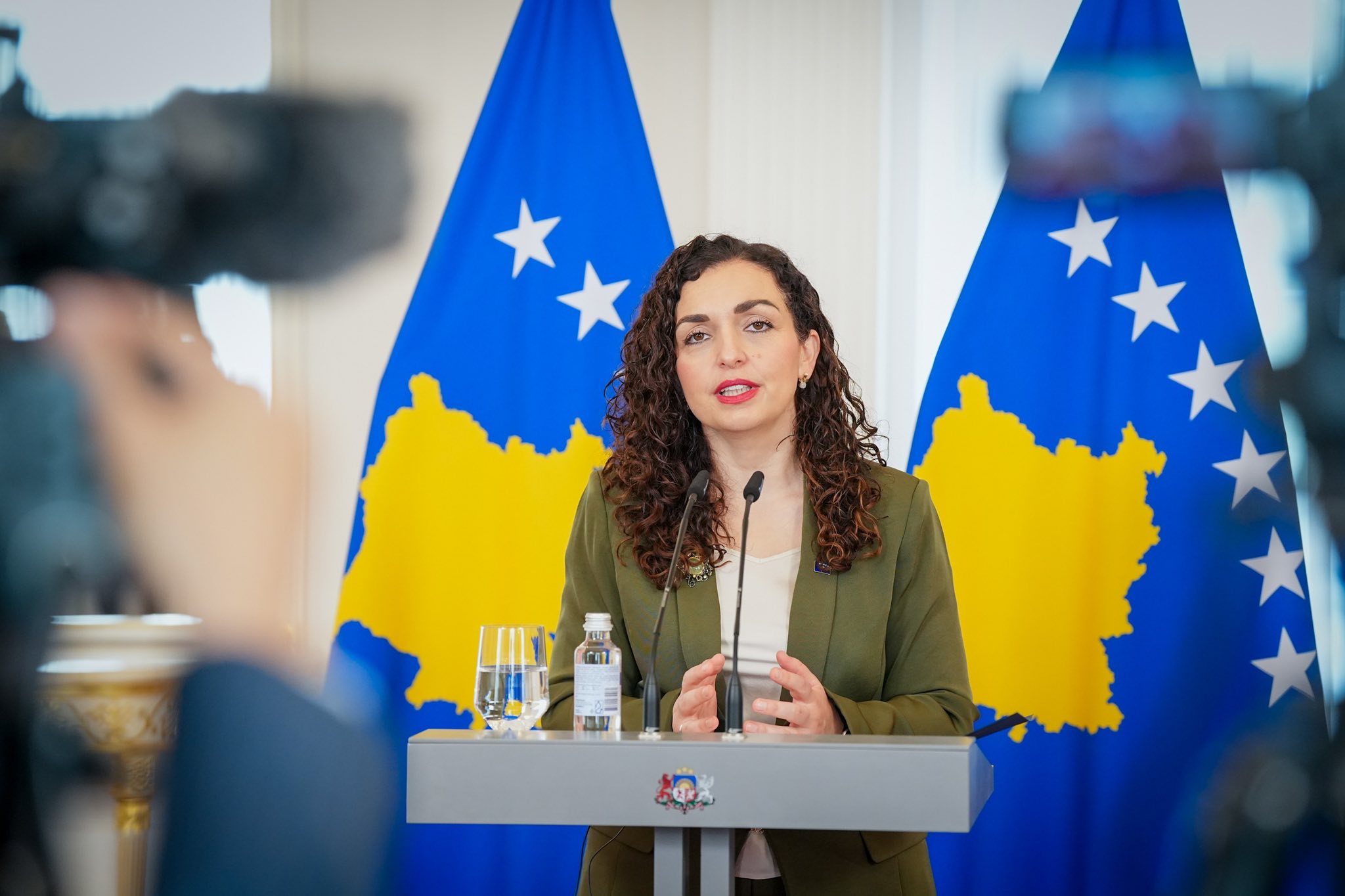 Dështoi krijimi i qeverisë  Kosova pranë zgjedhjeve të parakohshme  Presidentja Vjosa Osmani sot takim me partitë politike