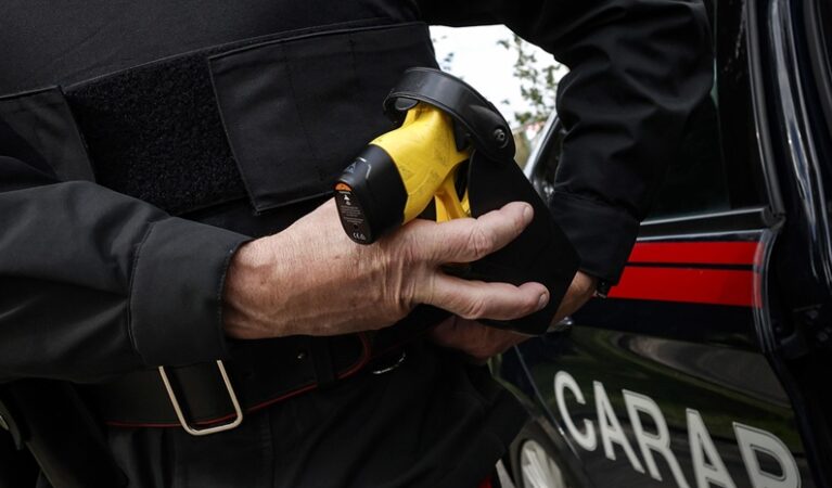 Taser Generica Simbolica Carabinieri