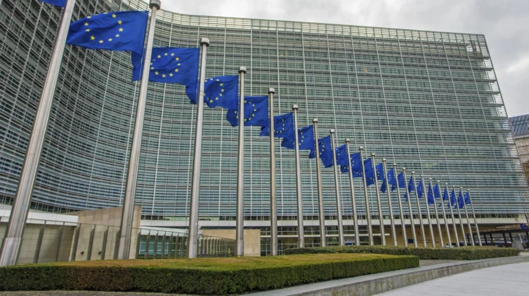 European Commission Shutterstock Xrwma