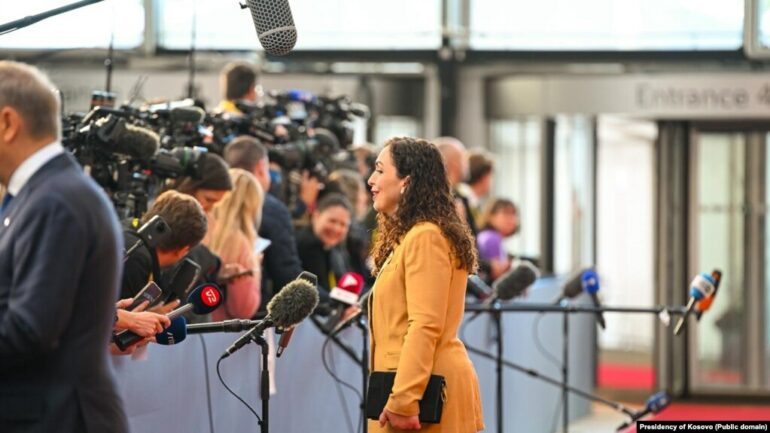 2acf26a4 Ff6f 4fc5 7f16 08ddfa9117a6 Cx0 Cy4 Cw0 W1023 R1 S