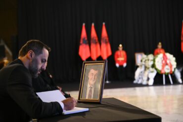 3253f737 E986 422e B5b0 6fa5e4d3ed05