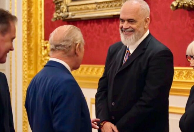 571265748 1371988004296857 1919457057613724703 N