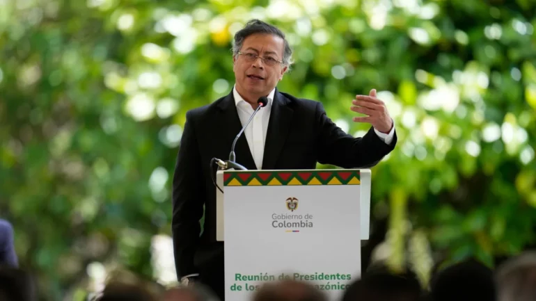 6825bae4 Ap25258579393084