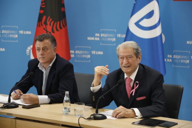 90fe18e8 Dbd9 4d77 A73d E0c7cc3178c7