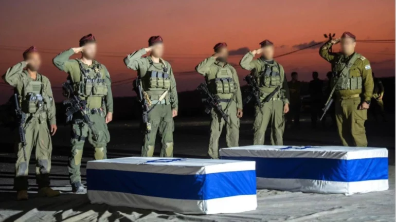 Dy Trupat E Pengjeve Të Dorëzuara