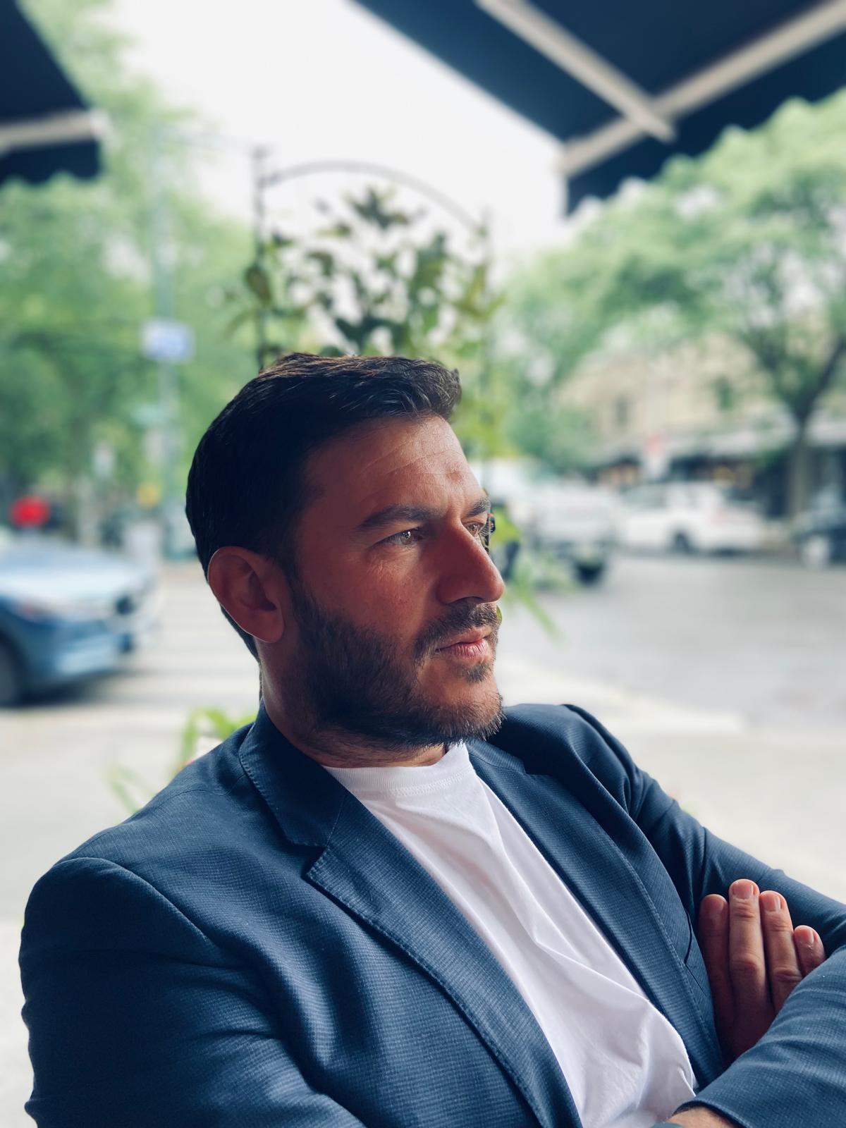  Kush je ti që iu thua shqiptarëve  f ck you     Haçkaj i përvishet Ramës  Im atë vdiq në Vjenë nga kanceri    