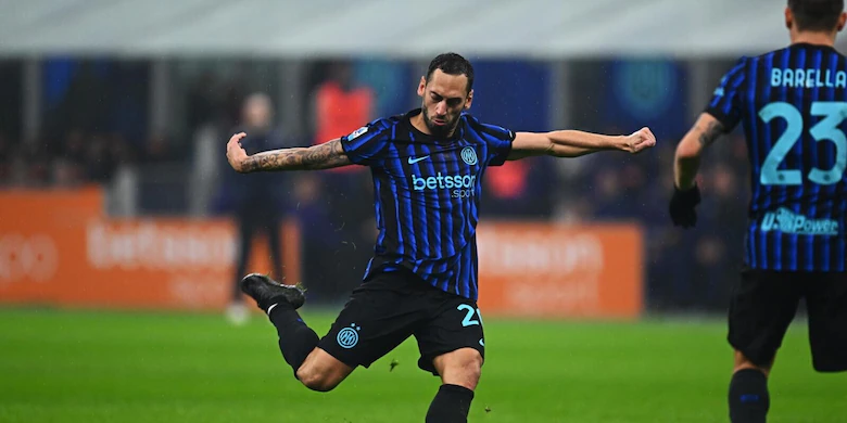 Interi “zgjohet” në pjesën e dytë, zikaltërit rikthehen te suksesi, mposhtin Fiorentinën Interi “zgjohet” në pjesën e dytë, zikaltërit rikthehen te suksesi, mposhtin Fiorentinën