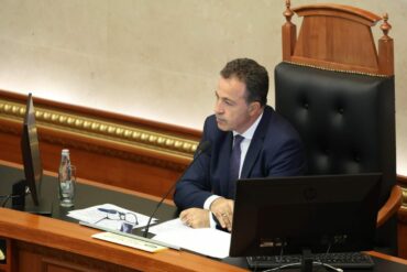 Niko Peleshi 1140x760