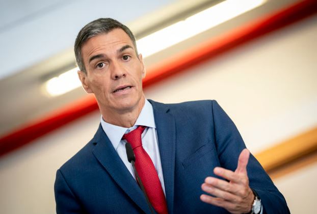 Spanjë  Sanchez në pozitë të vështirë  kryeministri akuzohet për ngacmim seksual