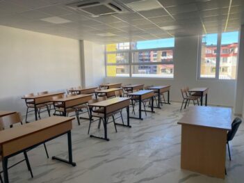 Shkolla Klasa 1000x750