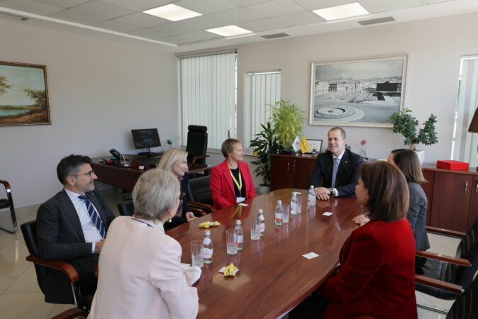 Whatsapp Image 2025 10 10 At 17.11.03