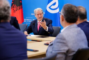 C985c9ea A790 4714 84ae Bb7c01b87775