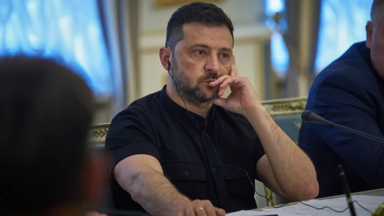 E5927185 Ap25237493755104