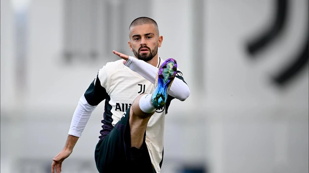 “Skandaloze”/ Juventusi “tërbon” Serbinë, shkak urimi në shqip për Zhegrovën