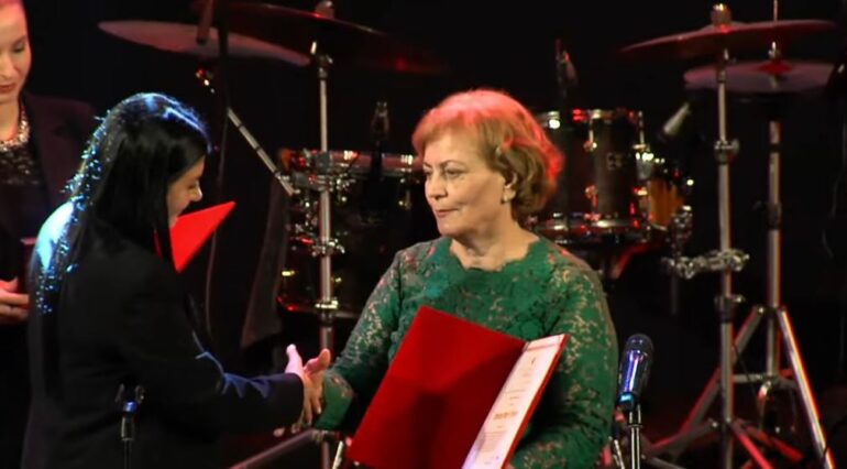 Mamaja Mira Murati Cmimi