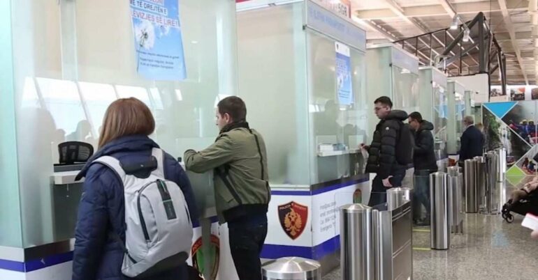 Policia Rinas E1543919204799