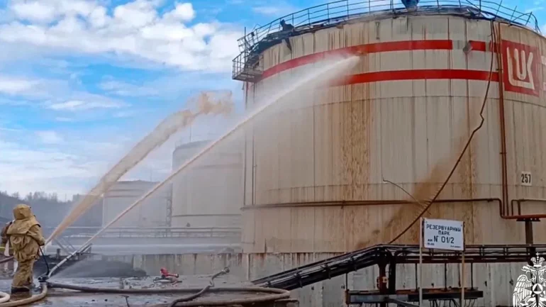 1001692b Russiarefinery