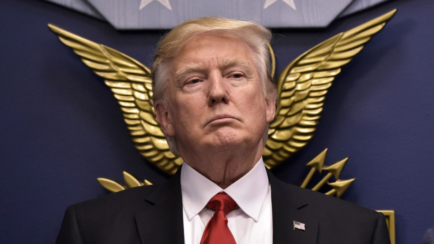 shba-zvicer-arrijne-pakt-tregtar-trump-ul-tarifat-ne-15-pas-negociatave-intensive