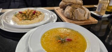 1b189200 B954 4690 865f 556bdfc5d2f1