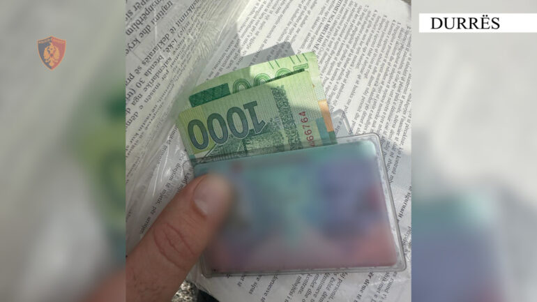 21eef108 8645 46ba 8205 8599ab0151fa