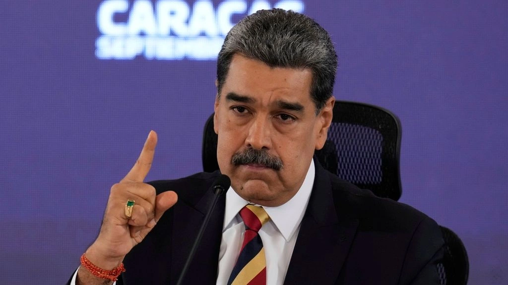 Maduro merr goditjen e radhës nga Uashingtoni  Shtëpia e Bardhë e shpall anëtar të një  organizate terroriste 