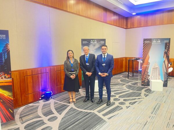 36877e85 Ba71 4147 B653 7a07cd650605