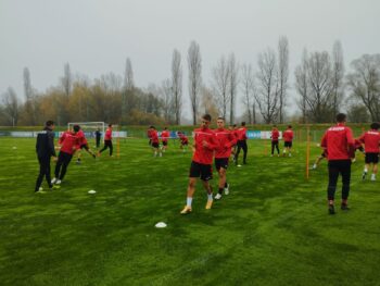 470e4ad7 6ba1 47f5 9094 0fb48561d21c