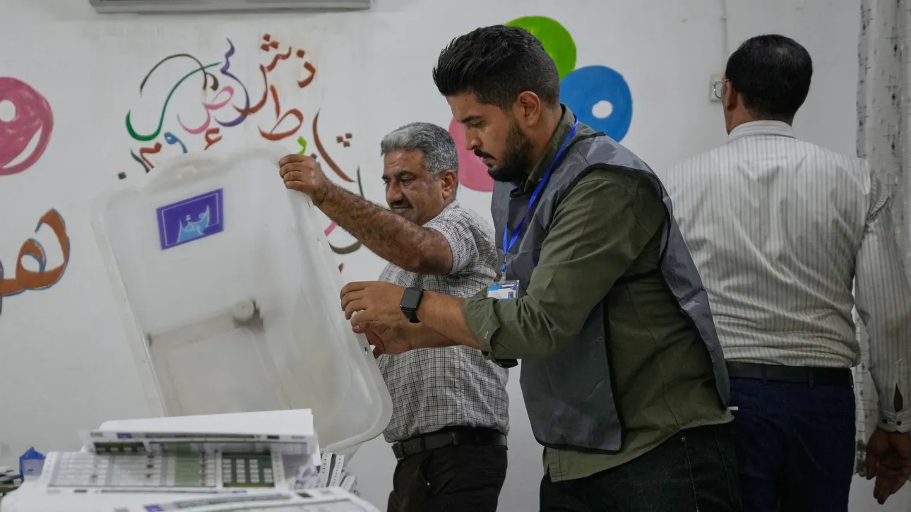 Zgjedhjet parlamentare në Irak, Teherani dhe Uashingtoni ndjekin nga afër procesin e votimit