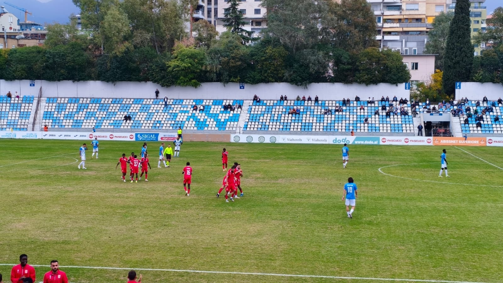 VIDEO/ Tirana “pa busull”, në “Selman Stërmasi” fiton Bylis, Nuhiu debuton me humbje