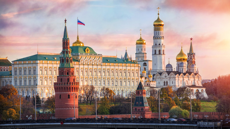 Partneriteti Rusi Indi nën presion nga sanksionet amerikane  Putin konfirmon vizitën në Nju Delhi