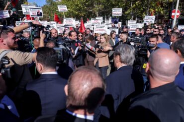 8a1df2c3 64b8 41c0 B4a1 E3780cbb820b