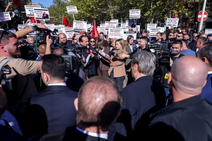 8a1df2c3 64b8 41c0 B4a1 E3780cbb820b