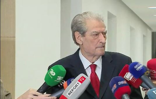 Berisha i prerë  Bojkoti s është opsion  Do të përdorim të gjitha mjetet që Kuvendi të zbatojë rregulloren