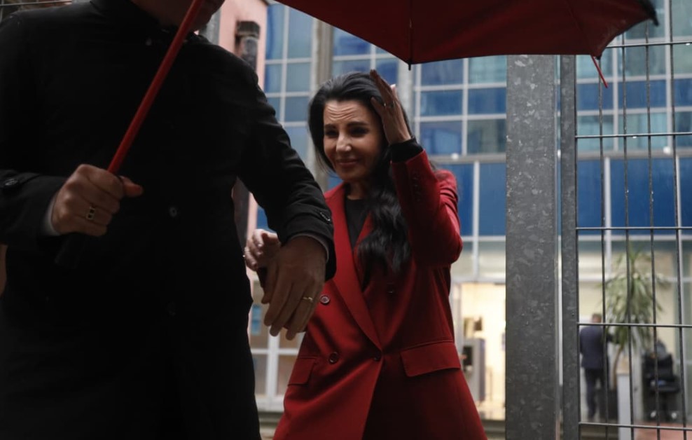 VIDEO+PHOTO/ Balluku ran away from journalists after the GJKKO upheld ...