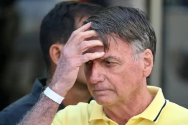 Bolsonaro Fillon Të Vuajë