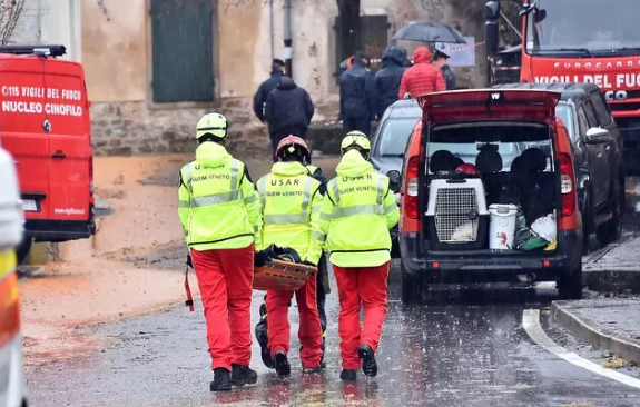 Rrëshqitje dheu dhe reshje intensive  dy të zhdukur në Itali  gjendjet dhe trupi i pa jetë i një të riu gjerman