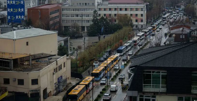 Kosovë  Tre palë zgjedhje brenda vitit  mosmiratimi i buxhetit rrezikon mirëqenien sociale