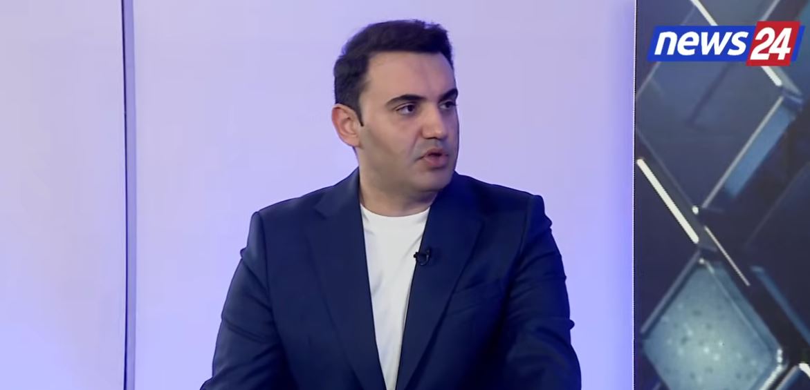  Thërret turqit në shtëpi dhe anulon tendera sipas ndjesive   Këlliçi  Balluku e kërcënon   Palloshi  nuk donte ta rikonfirmonte në detyrë  por 