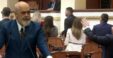 Edi Rama Deputetet E Opozites I Kthejne Shpinen
