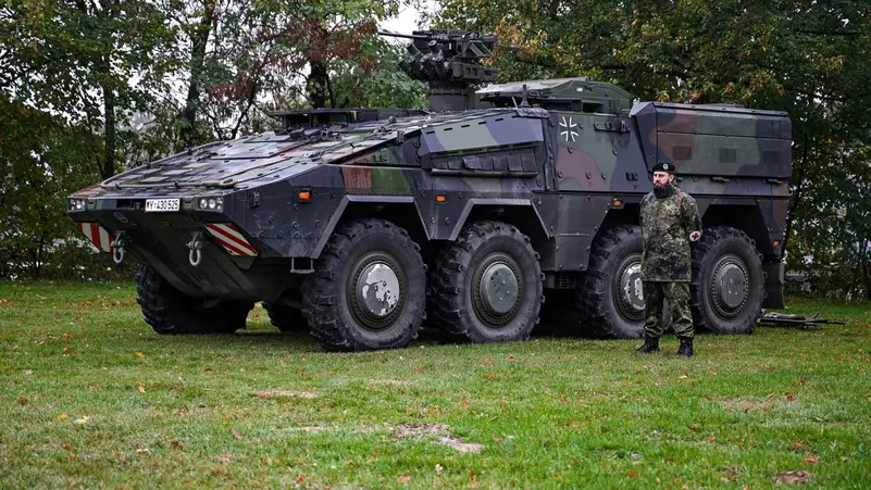 Gjermania do të shpenzojë mbi 30 miliardë dollarë për veshje për ushtarët dhe automjete të blinduara