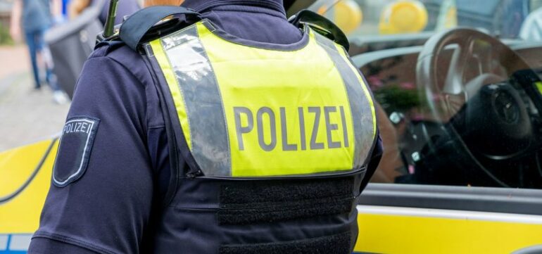 Gjermania Vendos Oficerë