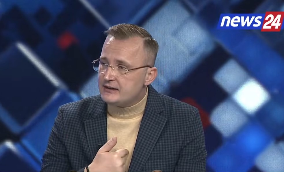  Balluku duhet të ishte në burg   Lisandër Hoxha  Si mund të rrijë shoqëria në apati  PD duhet të ripërtërihet dhe të përshtatet me kushtet e reja