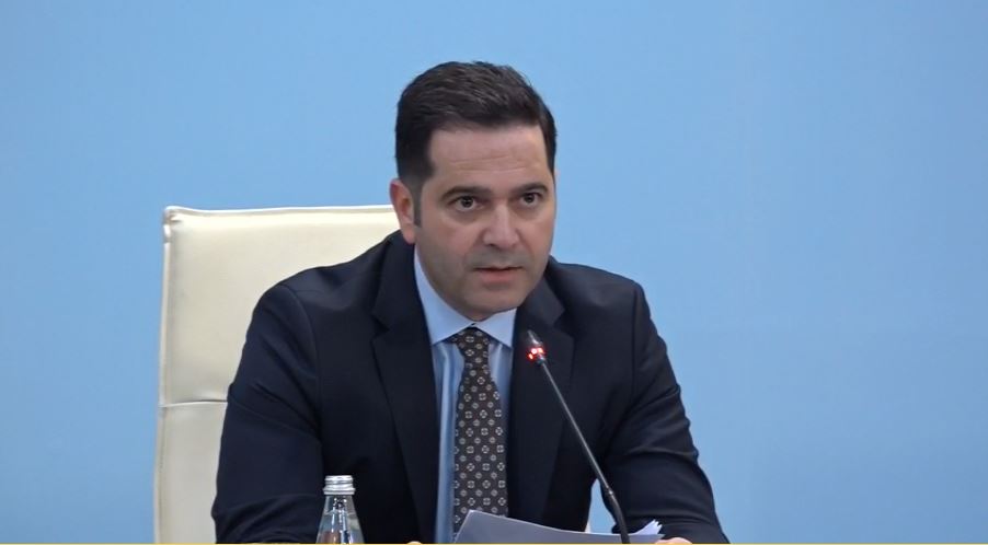 Pse bonus dhe jo rritje direkte për pensionistët  Ja i përgjigjet ministri Malaj