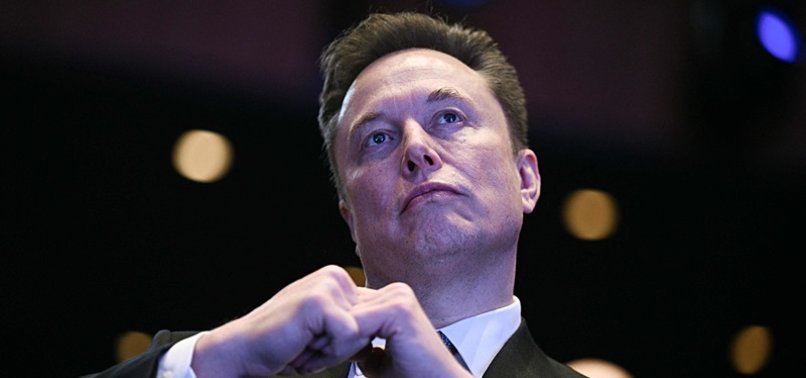 Musk  Inteligjenca artificiale dhe robotët humanoide do të eliminojnë varfërinë  duke e bërë punën  opsionale 